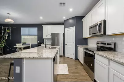 17353 W Patrick Lane, Surprise, AZ 85387 - Photo 10