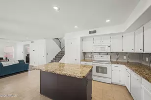 7741 W Boca Raton Rd, Peoria, AZ 85381 - Photo 6