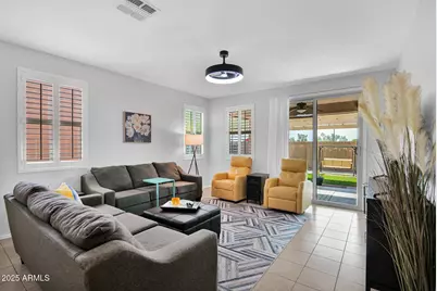 455 N Rainbow Way, Casa Grande, AZ 85194 - Photo 1
