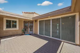10702 W Wedgewood Dr, Sun City, AZ 85351 - Photo 2