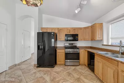 1111 E Palomino Way, San Tan Valley, AZ 85143 - Photo 6