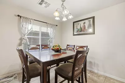 5603 S 27th Drive, Phoenix, AZ 85041 - Photo 14