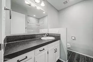 10537 W Lawrence Ln, Peoria, AZ 85345 - Photo 22