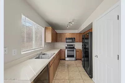 414 S 113th Avenue, Avondale, AZ 85323 - Photo 10