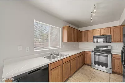 414 S 113th Avenue, Avondale, AZ 85323 - Photo 12
