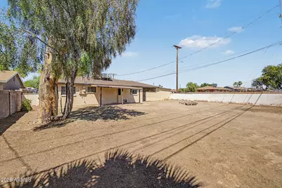 4501 W Crittenden Lane, Phoenix, AZ 85031 - Photo 28