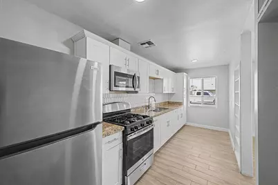 2534 N 28th Street, Phoenix, AZ 85008 - Photo 1