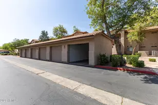 1351 N Pleasant Dr, Chandler, AZ 85225 - Photo 36