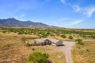 9354 S Deer Ridge Trail, Hereford, AZ 85615 - Photo 20