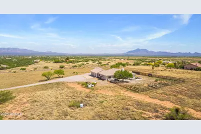 9354 S Deer Ridge Trail, Hereford, AZ 85615 - Photo 54