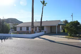 2047 W Wood Dr, Phoenix, AZ 85029 - Photo 1