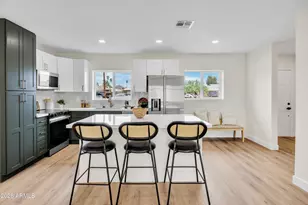 4246 N 10th Pl, Phoenix, AZ 85014 - Photo 1