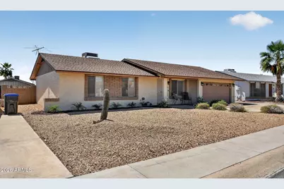 10545 W Diana Avenue, Peoria, AZ 85345 - Photo 1