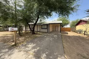 6523 W Weldon Ave, Phoenix, AZ 85033 - Photo 1
