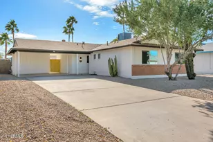 2333 E Paradise Dr, Phoenix, AZ 85028 - Photo 1