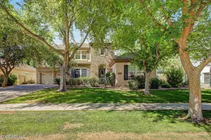 2886 E Washington Ave, Gilbert, AZ 85234 - Photo 1