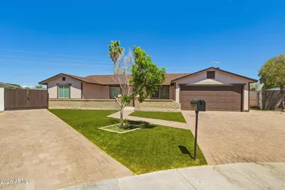 4849 N 81st Avenue, Phoenix, AZ 85033 - Photo 1
