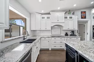 409 E Carol Ann Way, Phoenix, AZ 85022 - Photo 18