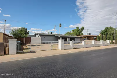 7616 W Mitchell Drive, Phoenix, AZ 85033 - Photo 1