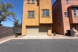 2030 N 78th Glen, Phoenix, AZ 85035 - Photo 1