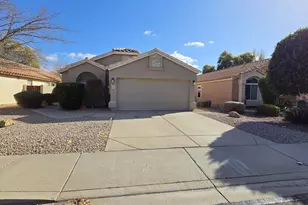2401 S Karen Dr, Chandler, AZ 85286 - Photo 1