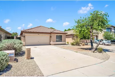 11017 W Wilshire Drive, Avondale, AZ 85392 - Photo 1