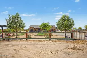 36109 W Hadley St, Tonopah, AZ 85354 - Photo 2