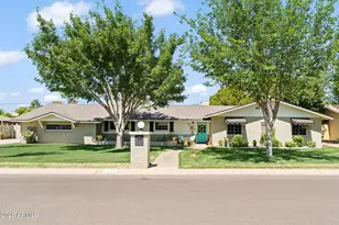 222 E Hayward Ave, Phoenix, AZ 85020 - Photo 1