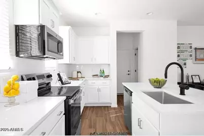 16875 N 12th Street #17, Phoenix, AZ 85022 - Photo 1