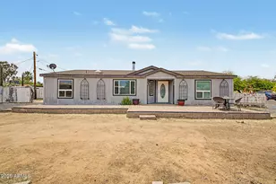 2087 E Michelle Dr, Phoenix, AZ 85022 - Photo 1