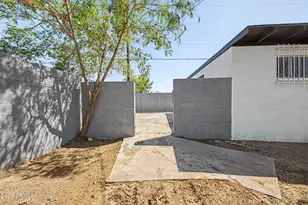 117 W Roeser Rd, Phoenix, AZ 85041 - Photo 32