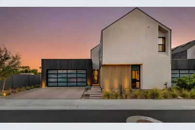 1341 E Pomelo Grove, Phoenix, AZ 85014 - Photo 1