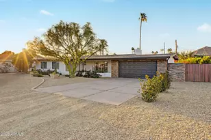 5702 E Edgemont Ave, Scottsdale, AZ 85257 - Photo 1