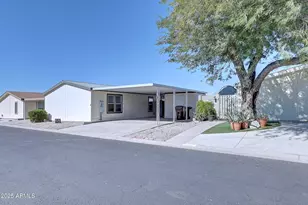 8601 N 103rd Ave, Peoria, AZ 85345 - Photo 2