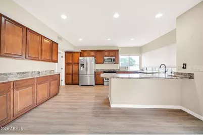 12350 N 71st Drive, Peoria, AZ 85381 - Photo 10