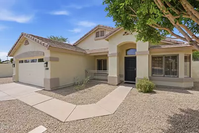 2204 S Quartz Court, Gilbert, AZ 85295 - Photo 1