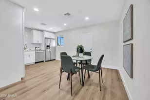 3016 N 35th Dr, Phoenix, AZ 85019 - Photo 14