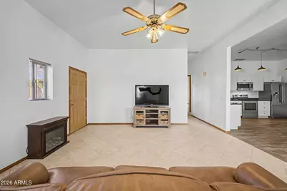 43211 N 16th Street, New River, AZ 85087 - Photo 16