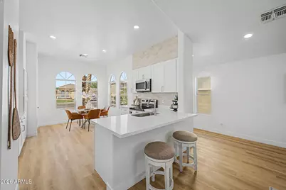 11021 W Hayward Avenue, Glendale, AZ 85307 - Photo 1