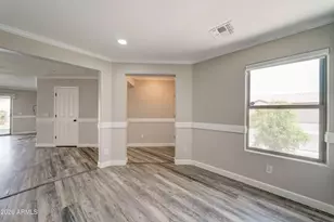 928 W Desert Hills Dr, San Tan Valley, AZ 85143 - Photo 4