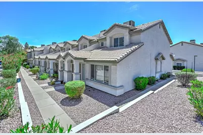 4805 E Kachina Trail #10, Phoenix, AZ 85044 - Photo 1