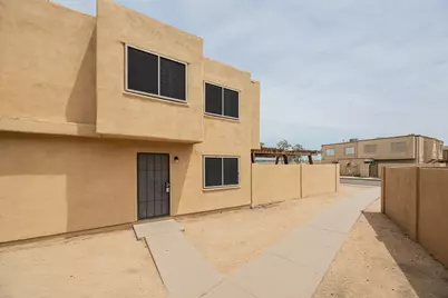 4615 E Jones Avenue, Phoenix, AZ 85040 - Photo 1