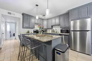 5525 E Thomas Rd, Phoenix, AZ 85018 - Photo 1