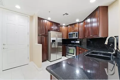 5350 E Deer Valley Drive #Unit 3232, Phoenix, AZ 85054 - Photo 1