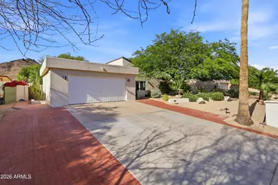 1634 E Echo Lane, Phoenix, AZ 85020 - Photo 1