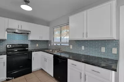 3814 S 62nd Lane, Phoenix, AZ 85043 - Photo 10