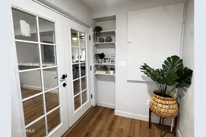 7732 W Mitchell Drive, Phoenix, AZ 85033 - Photo 10