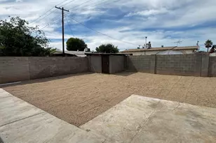 7732 W Mitchell Dr, Phoenix, AZ 85033 - Photo 18