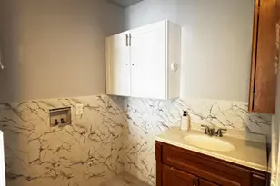 7732 W Mitchell Dr, Phoenix, AZ 85033 - Photo 16