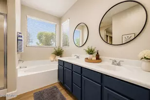 1617 W St Kateri Dr, Phoenix, AZ 85041 - Photo 38